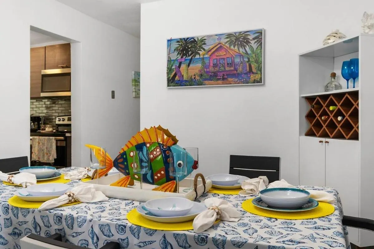아파트 Family Home 4 Bedroom Near To The Airport Pool 캐롤라이나