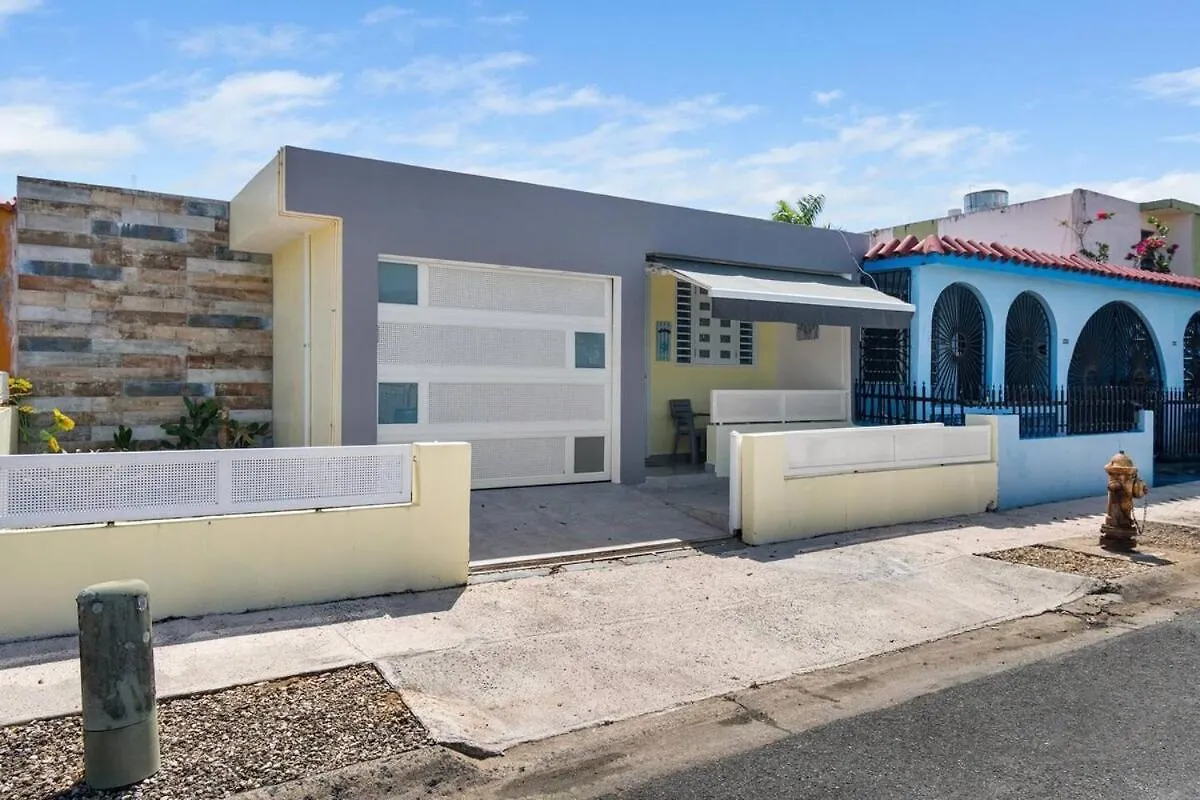 Family Home 4 Bedroom Near To The Airport Pool 캐롤라이나 아파트
