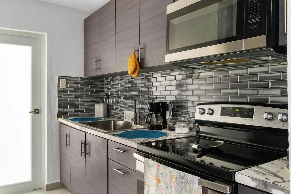 아파트 Family Home 4 Bedroom Near To The Airport Pool 캐롤라이나