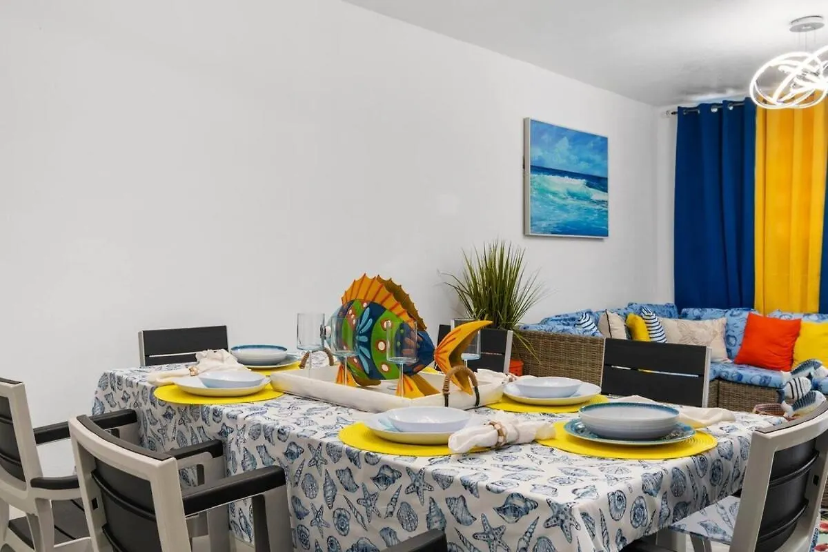 Family Home 4 Bedroom Near To The Airport Pool 캐롤라이나 0*,